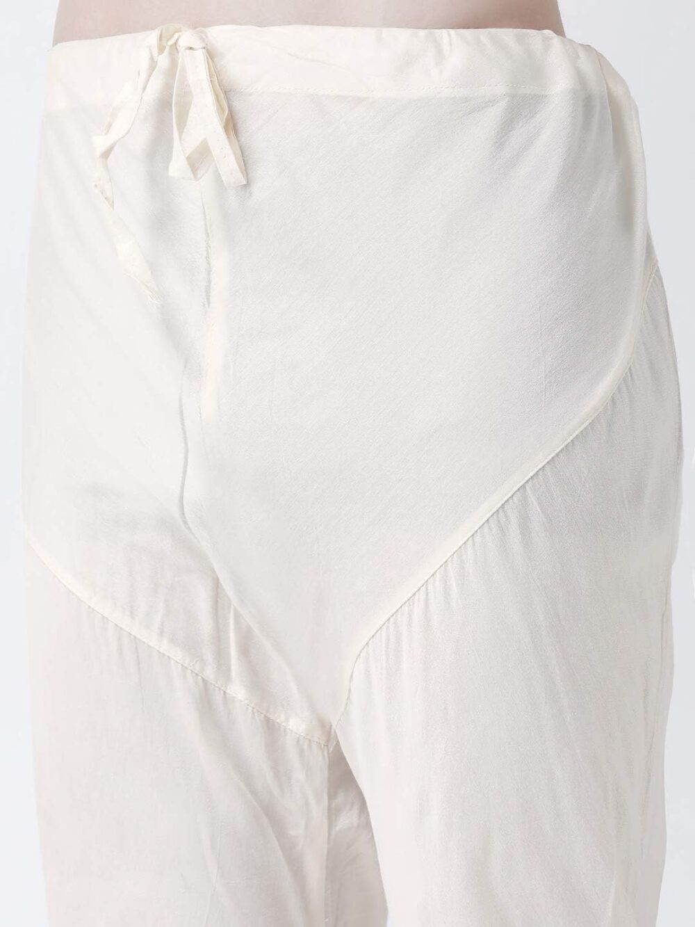 KISAH Men White Kurta with Churidar, Full Sleaves, Knee Length, Straight, Regular Fit, Mandarin Collar Ethnic wear - Image 4