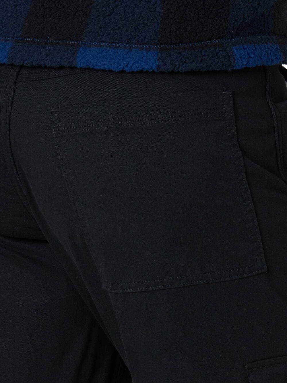 Wrangler Authentics Men's Fleece-Lined Cargo Pant, Black, 34W x 30L - Image 3