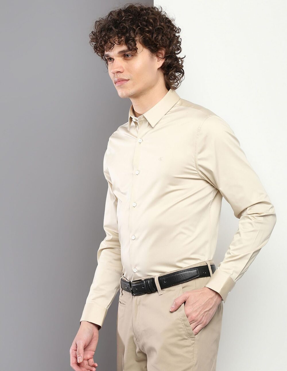 Calvin Klein Jeans Department1070 Solid Slim Fit Shirt (J319744ACI_Classic Beige S) - Image 5